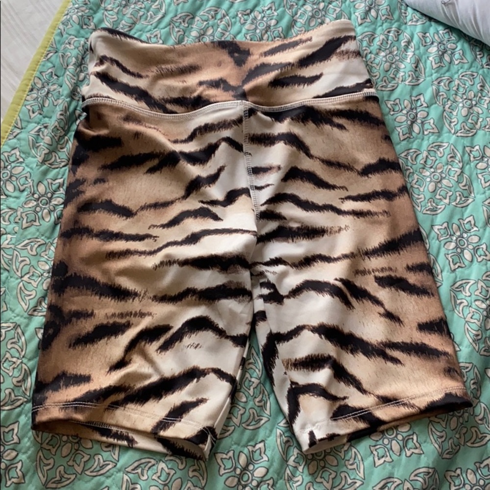 Active wear tiger print biker shorts